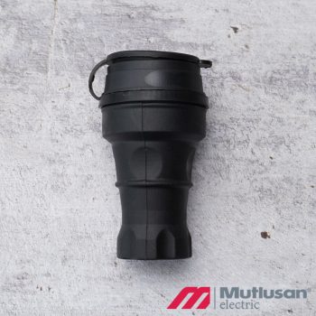 Розетка каучуковая одноместная 16А 250V IP44