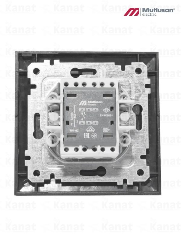 Выключатель с рамкой одноклавишный, серебристый